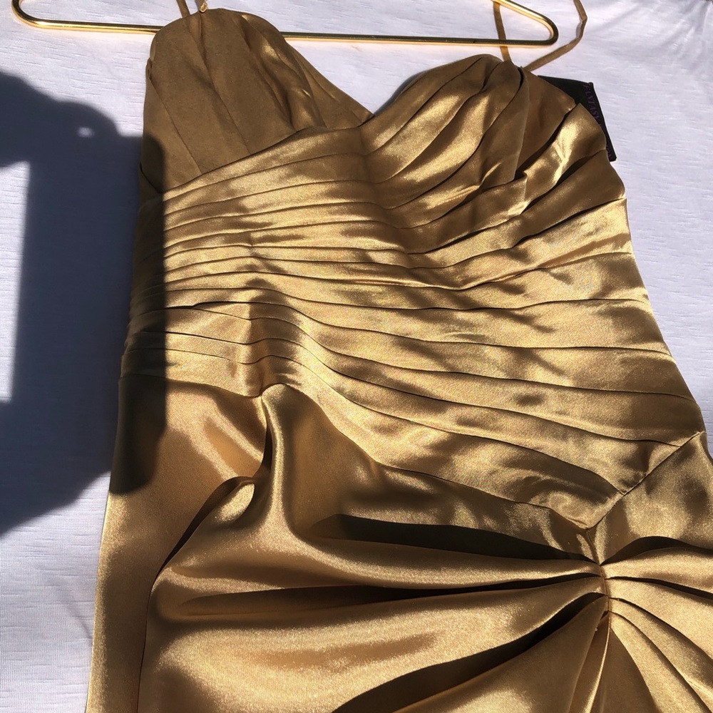 Beautiful Sparkly sleeveless Gold layered dress